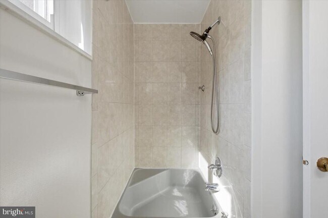 Building Photo - 5039 8th Rd S