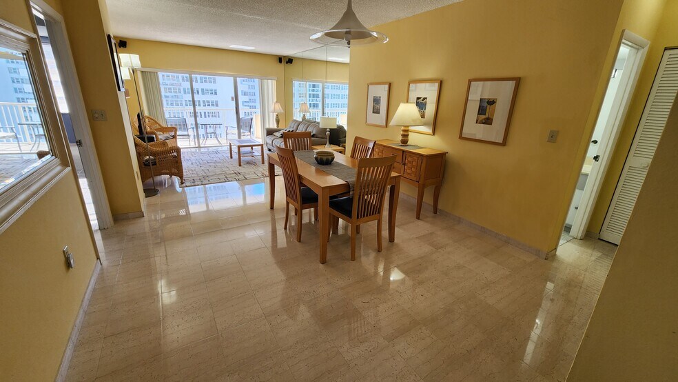 Building Photo - 1980 S Ocean Dr