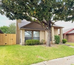 Building Photo - Coming soon Charming newly renovated 3 bedroom 2 bath with a loft In Mesquite!