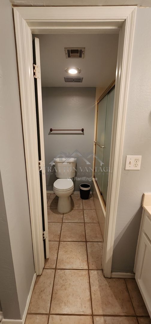 Building Photo - 3031 N Civic Center Plaza