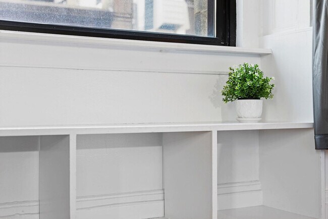 Building Photo - 60-62 Boylston Street-SI ID1240414P