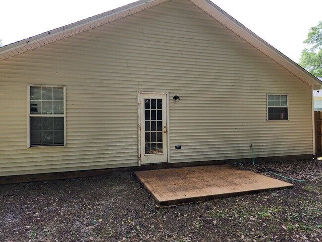Building Photo - 5572 Pleasant Pines Ct