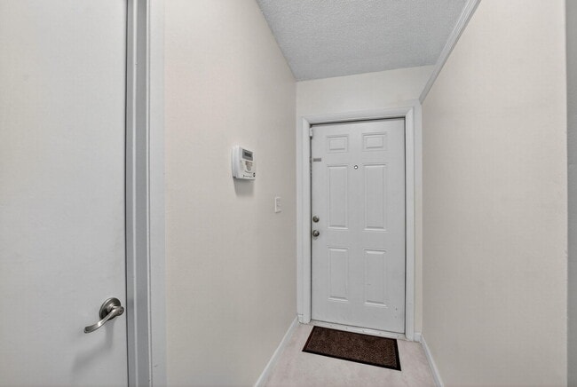 Building Photo - 18715 Candlewick Dr