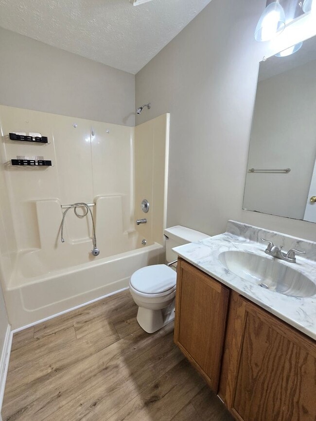 Building Photo - FOR RENT! Jeffersontown! 3 Bedrooms, 2 Full Bathrooms. $1,599/month. NEWer Paint, NEWer Hardwood ...