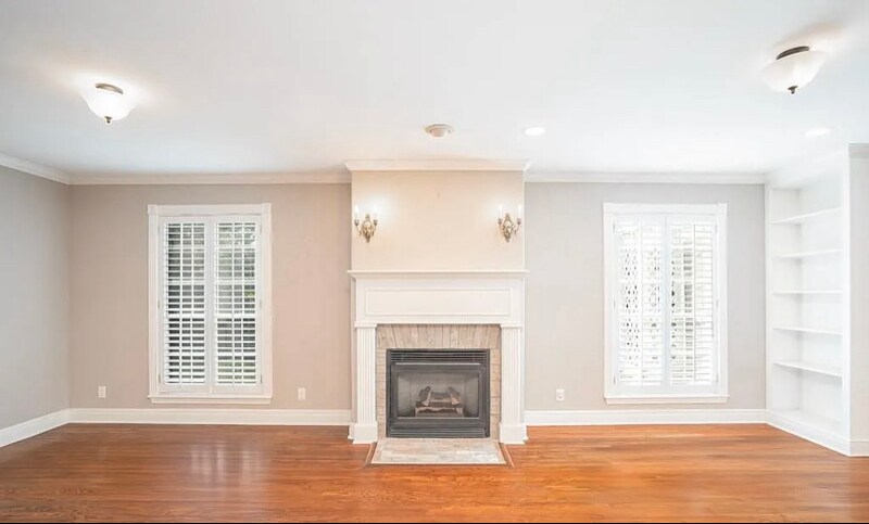 Building Photo - 2022 Elmwood Dr