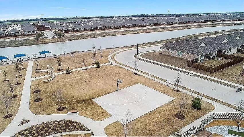 Building Photo - 4812 Sagerun Dr
