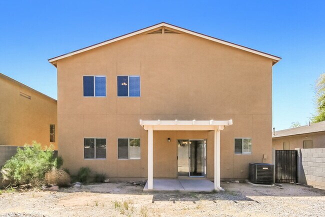 Building Photo - 1830 E Omega Dr