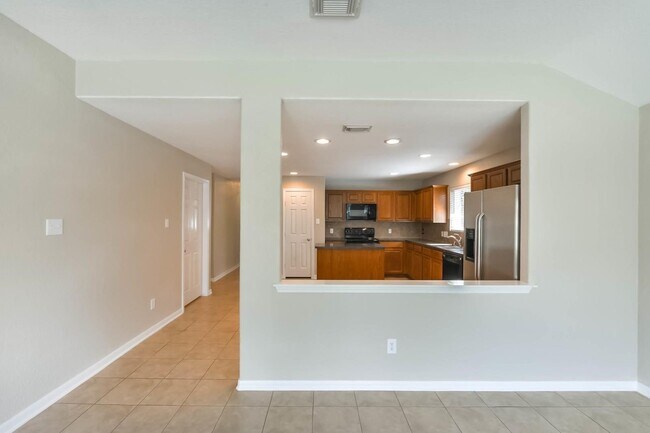 Building Photo - 21115 Amber Crossing Dr