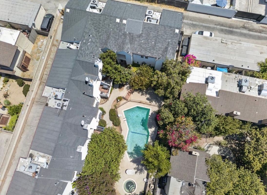 Building Photo - 9540 Sepulveda Blvd