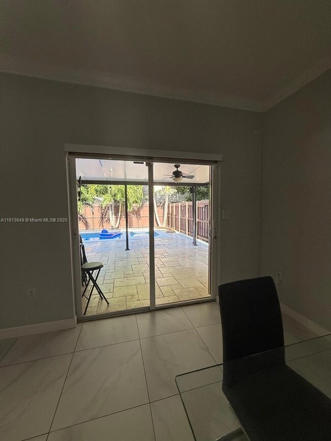 Building Photo - 239 SE 31st Terrace