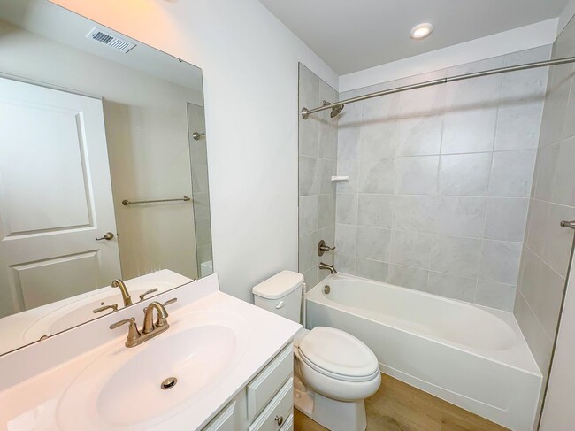 Building Photo - 72 Caswell Dr