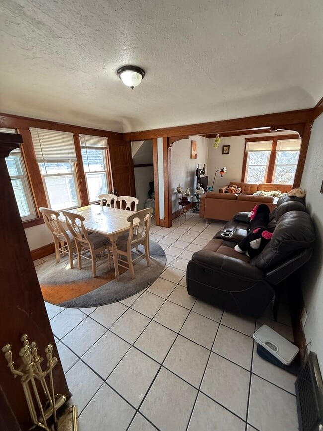 Building Photo - 3600 N Vel R. Phillips Ave