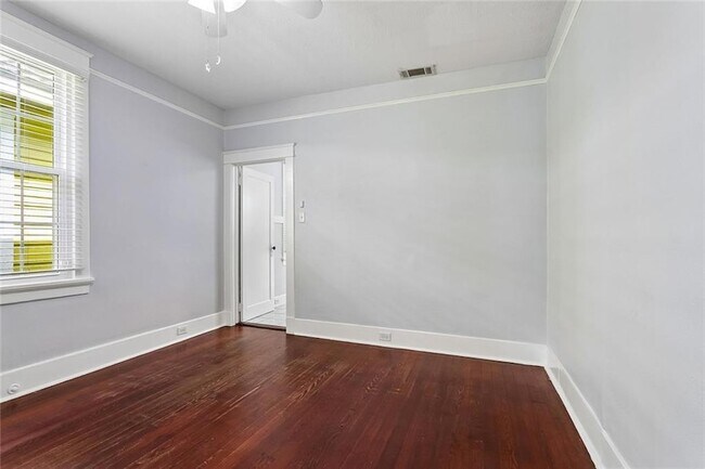 Building Photo - 619 Ninth St