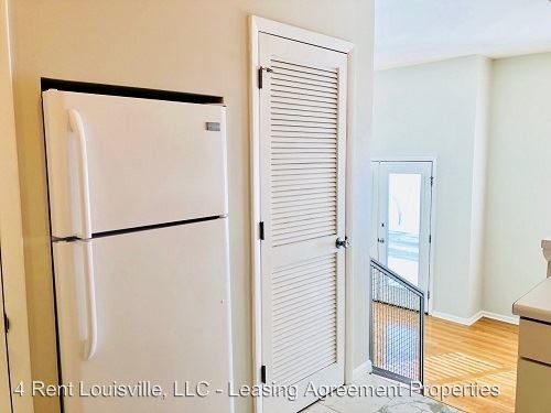 Building Photo - 2745 Grinstead Dr