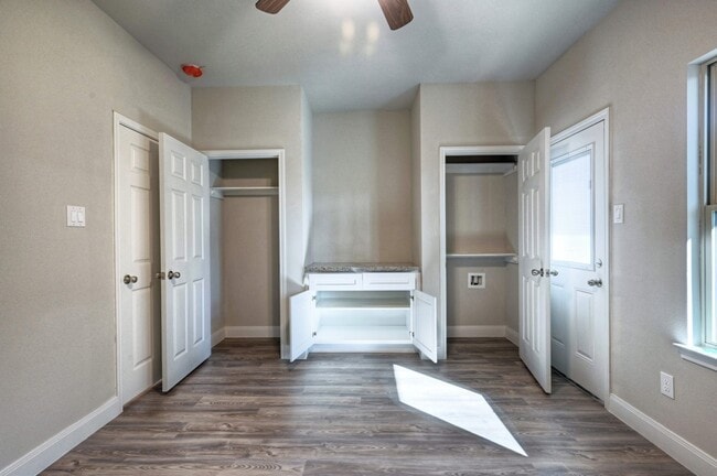 Building Photo - 9638 WARM Spgs