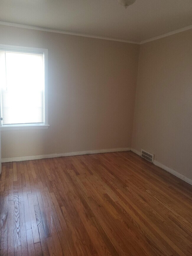 Building Photo - 12311 Laing St