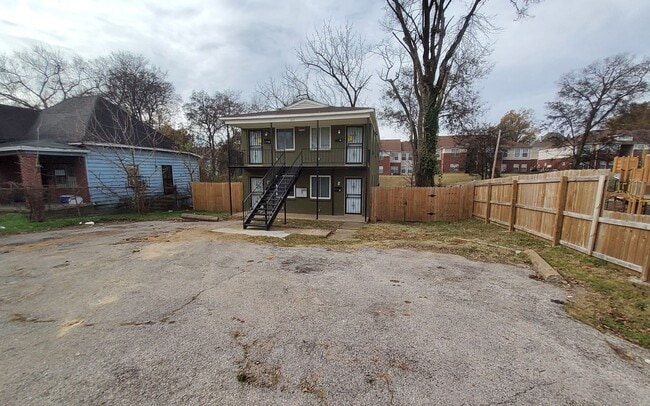 Primary Photo - Charming Apartment Unit