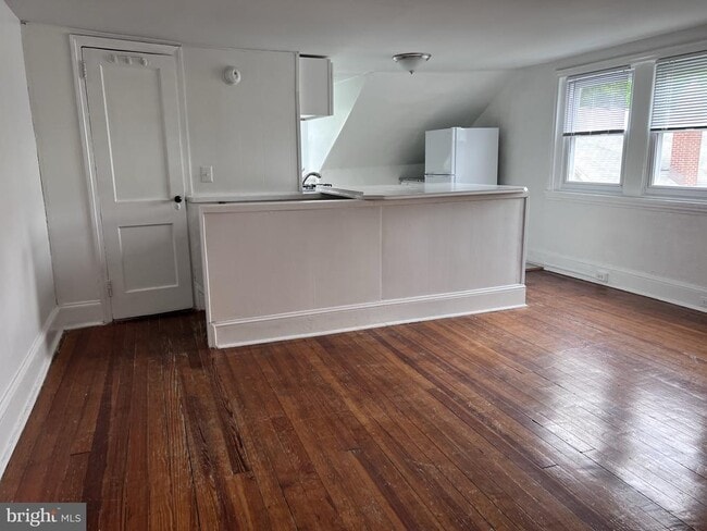 Building Photo - 703 Bethlehem Pike