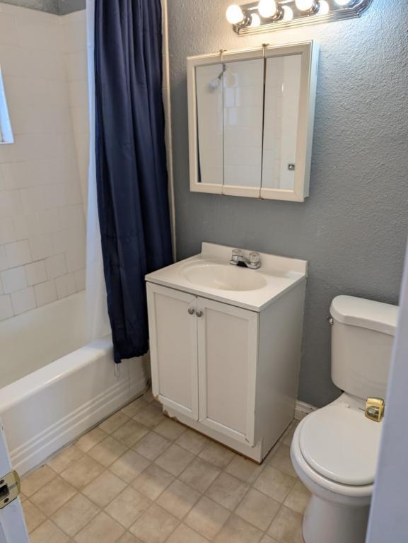 Building Photo - 732 N 6th St