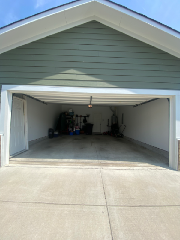 Building Photo - 1601 Drakes Creek Rd