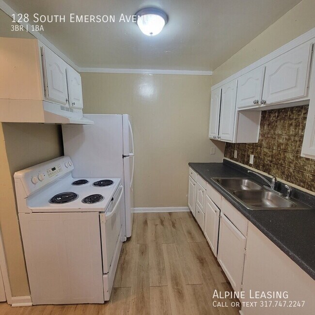 Building Photo - 128 S Emerson Ave