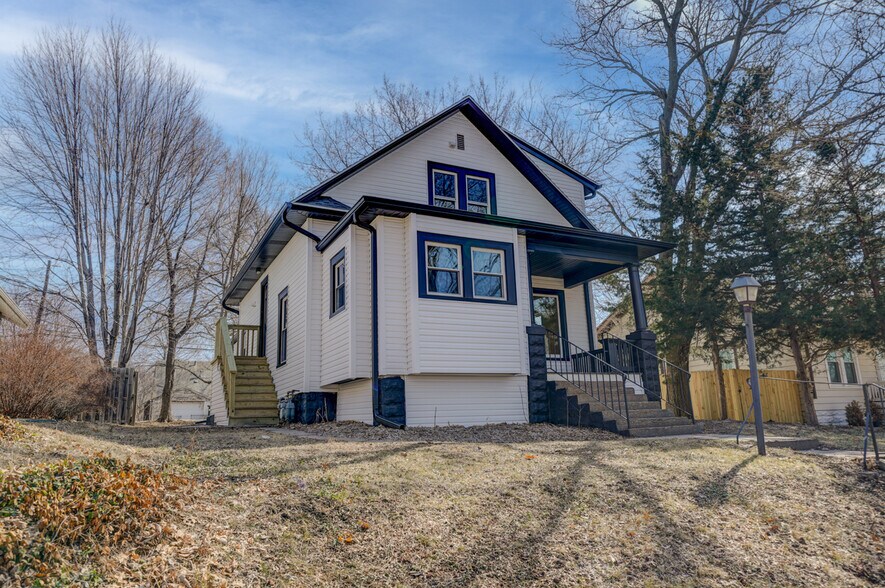 Building Photo - 818 S 31st St