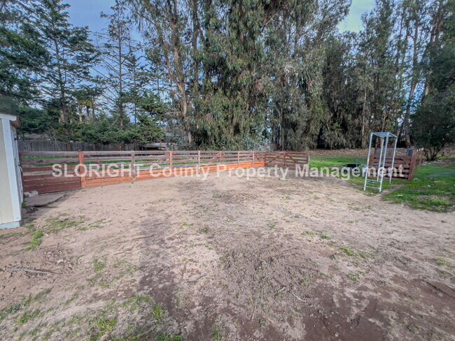Building Photo - AVAILABLE FEBRUARY - Spacious Single-Story Home on 1 Acre in Nipomo - 3 Bed / 2 Bath