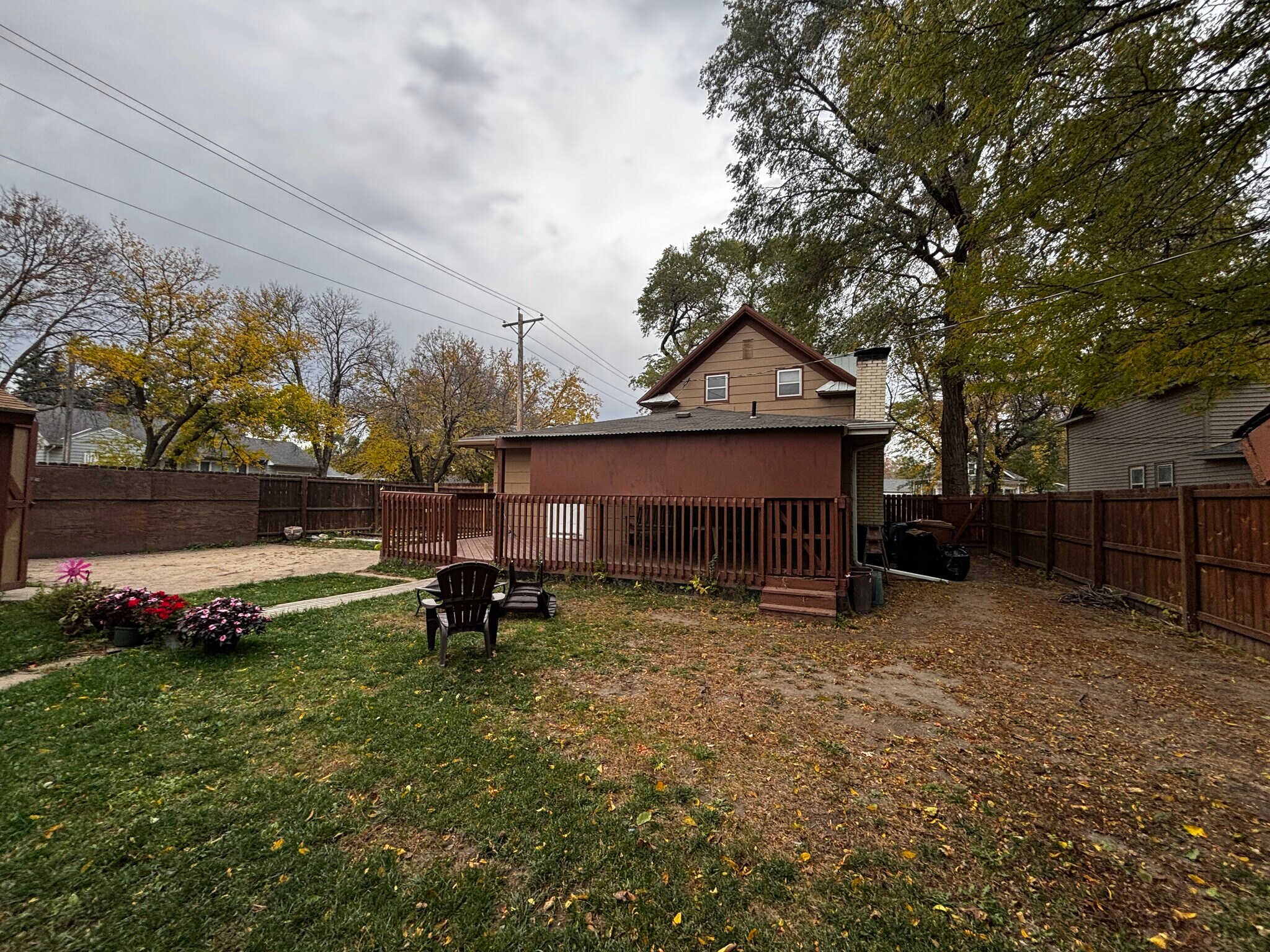 Back of home - 829 W 5th Ave