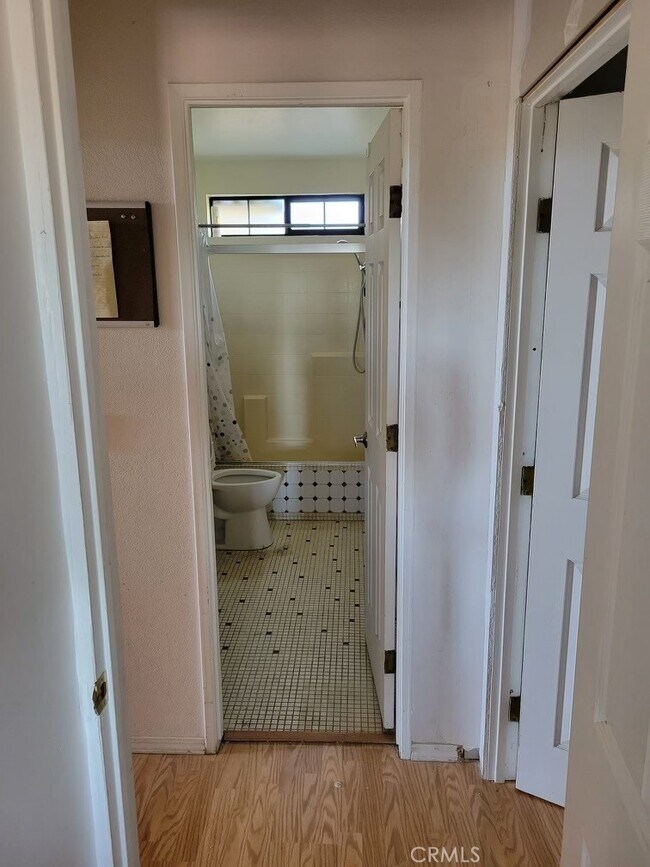 Building Photo - 49750-49753 3 Points Rd