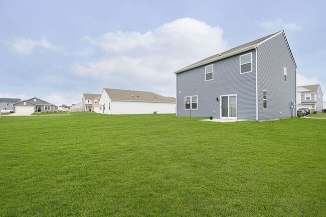 Building Photo - The Perfect Home, Meeting All Your Needs!