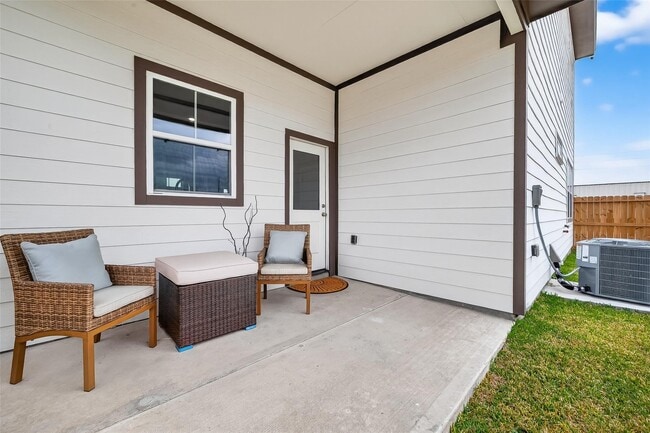 Building Photo - 6702 Metro Blvd