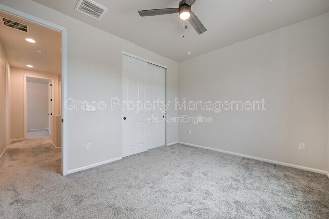 Building Photo - 5358 Routt St