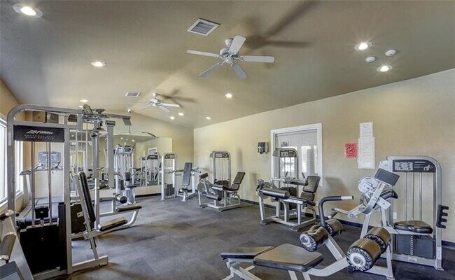 Building Photo - LAS VEGAS GUARD-GATED CONDO FOR RENT | 2 BEDROOM DOWNSTAIRS UNIT | BELLA VITA COMMUNITY