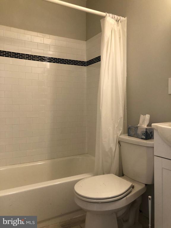 Building Photo - 8726 Marsden St