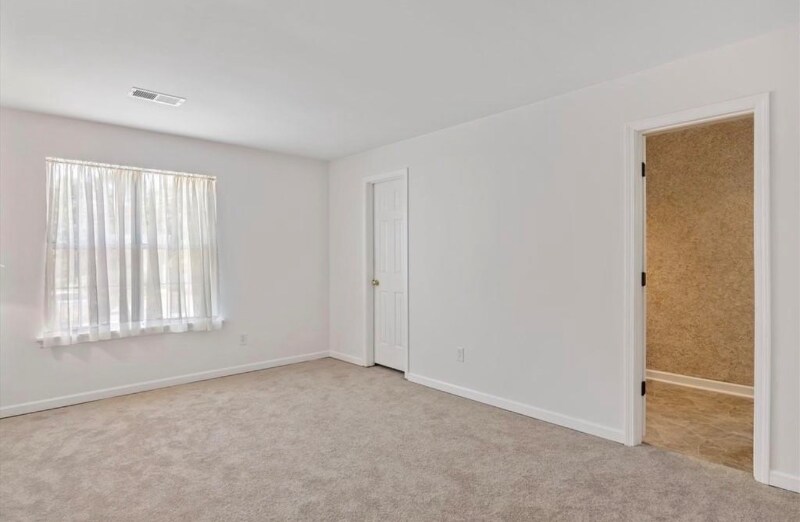 Building Photo - 5576 Clover Rise Ln