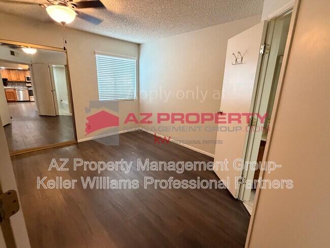 Building Photo - 16402 N 31st St