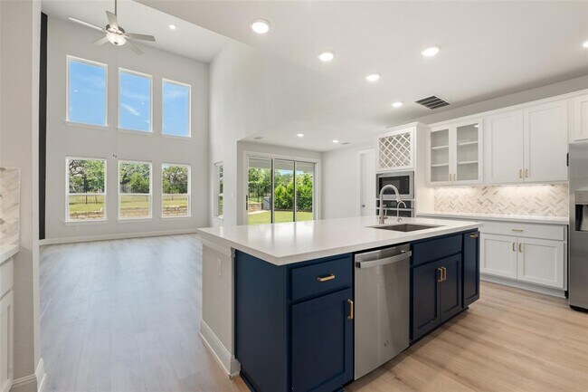 Building Photo - 159 Fireside Rd