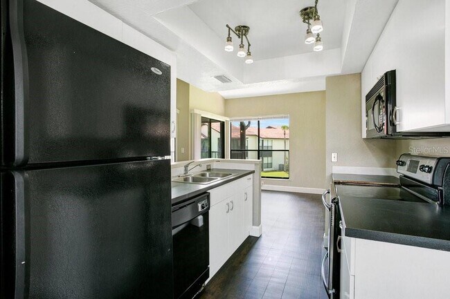 Building Photo - 1346 Stearman Ct