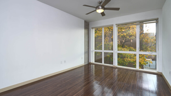 Living Room with Hard Surface Flooring - Odin