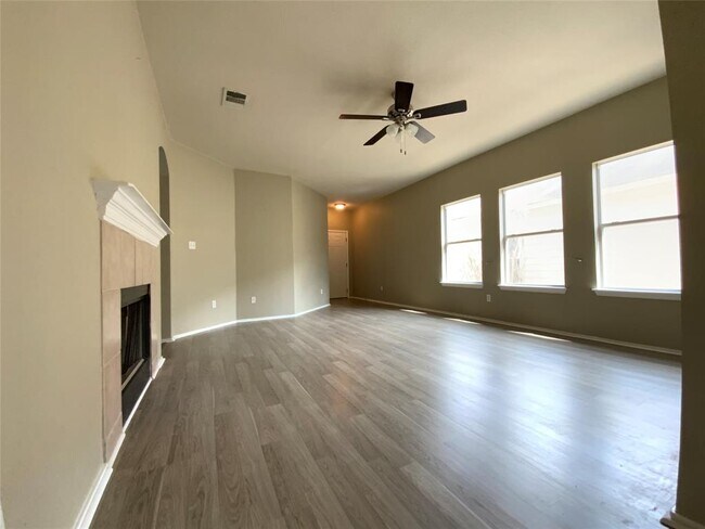 Building Photo - 9208 Brents Elm Dr