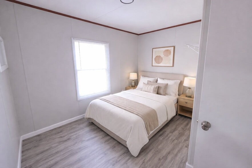 Building Photo - 69 Deerwood Park