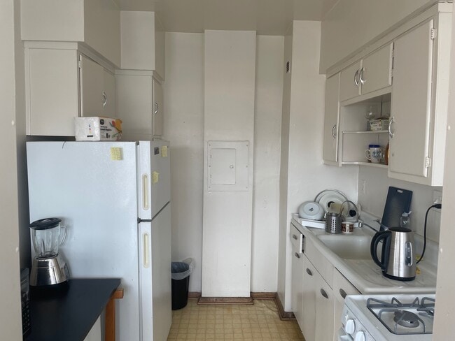 Building Photo - 1711 Massachusetts Ave NW