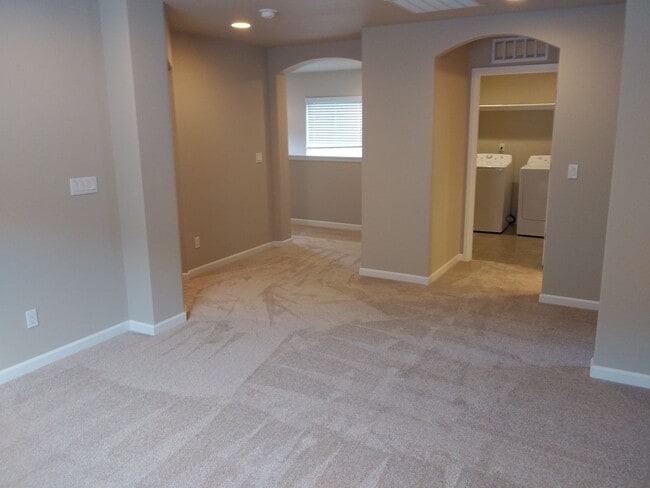 Building Photo - 8817 Jayden Ln NE