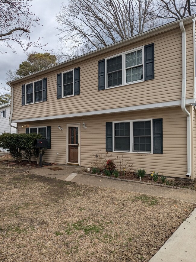 Building Photo - 12 Admiral Ct