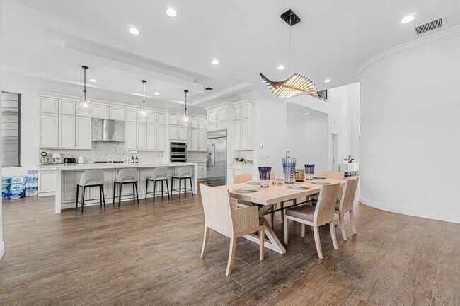 Building Photo - 13026 Artisan Cir