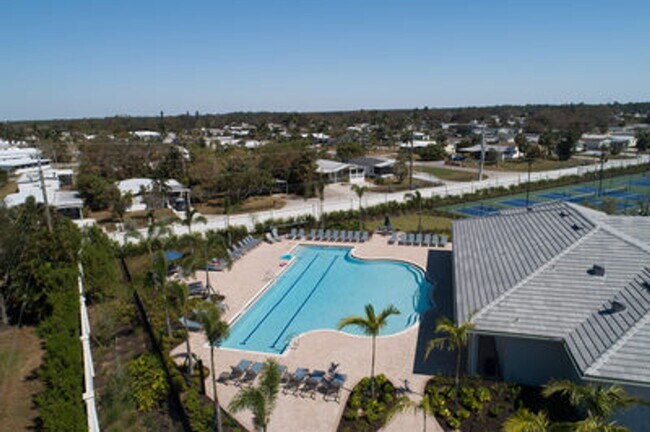 Building Photo - ANNUAL RENTAL AVAILABLE FOR ASAP MOVE-IN!!