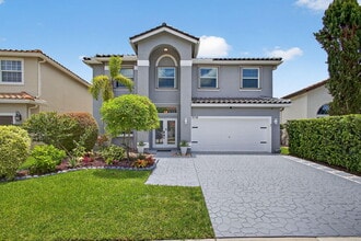 Building Photo - 3738 Old Lighthouse Cir