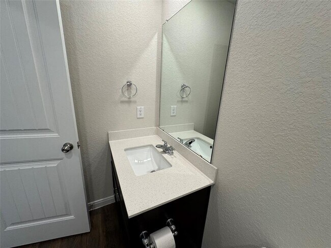 Building Photo - 14013 Levy Ln