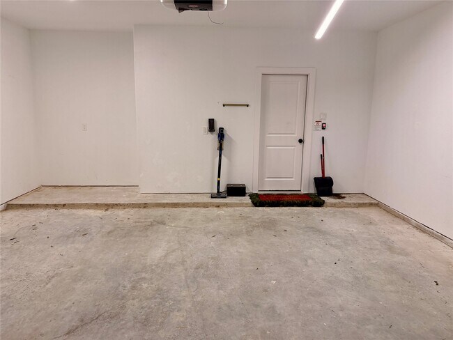 Building Photo - 4436 Aledo St