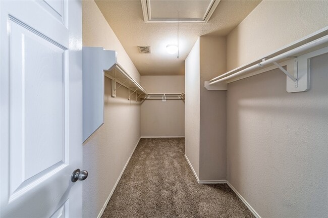 Building Photo - 7416 Coronado Ave